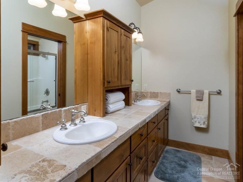 Fairway Point Villag - Residential