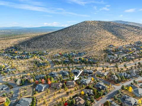 Tiny photo for 126 Highland Meadow Loop, Redmond, OR 97756 (MLS # 220211593)