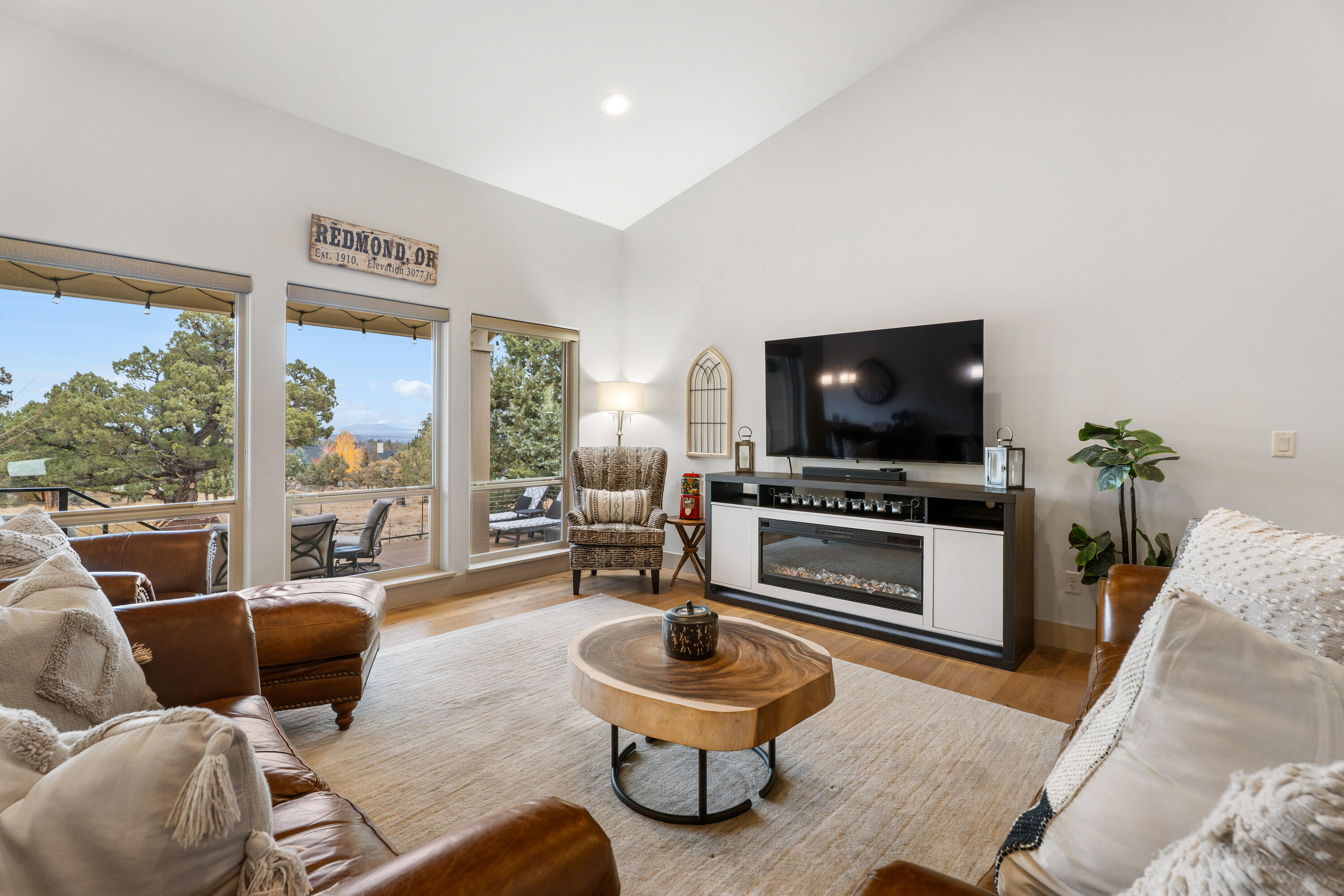 Eagle Crest - Residential