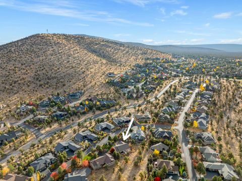 Tiny photo for 126 Highland Meadow Loop, Redmond, OR 97756 (MLS # 220211593)