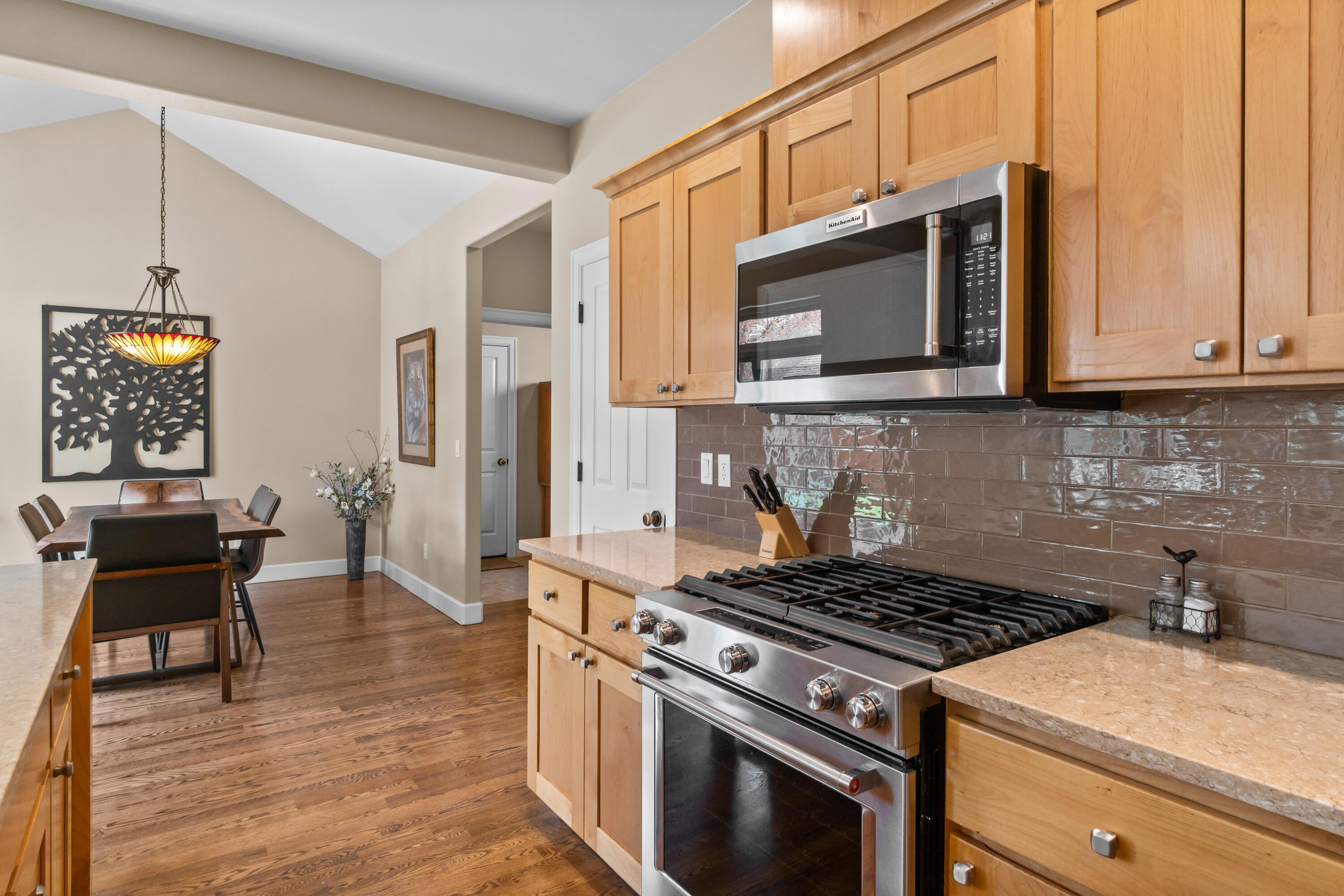 Hollygrape - Residential