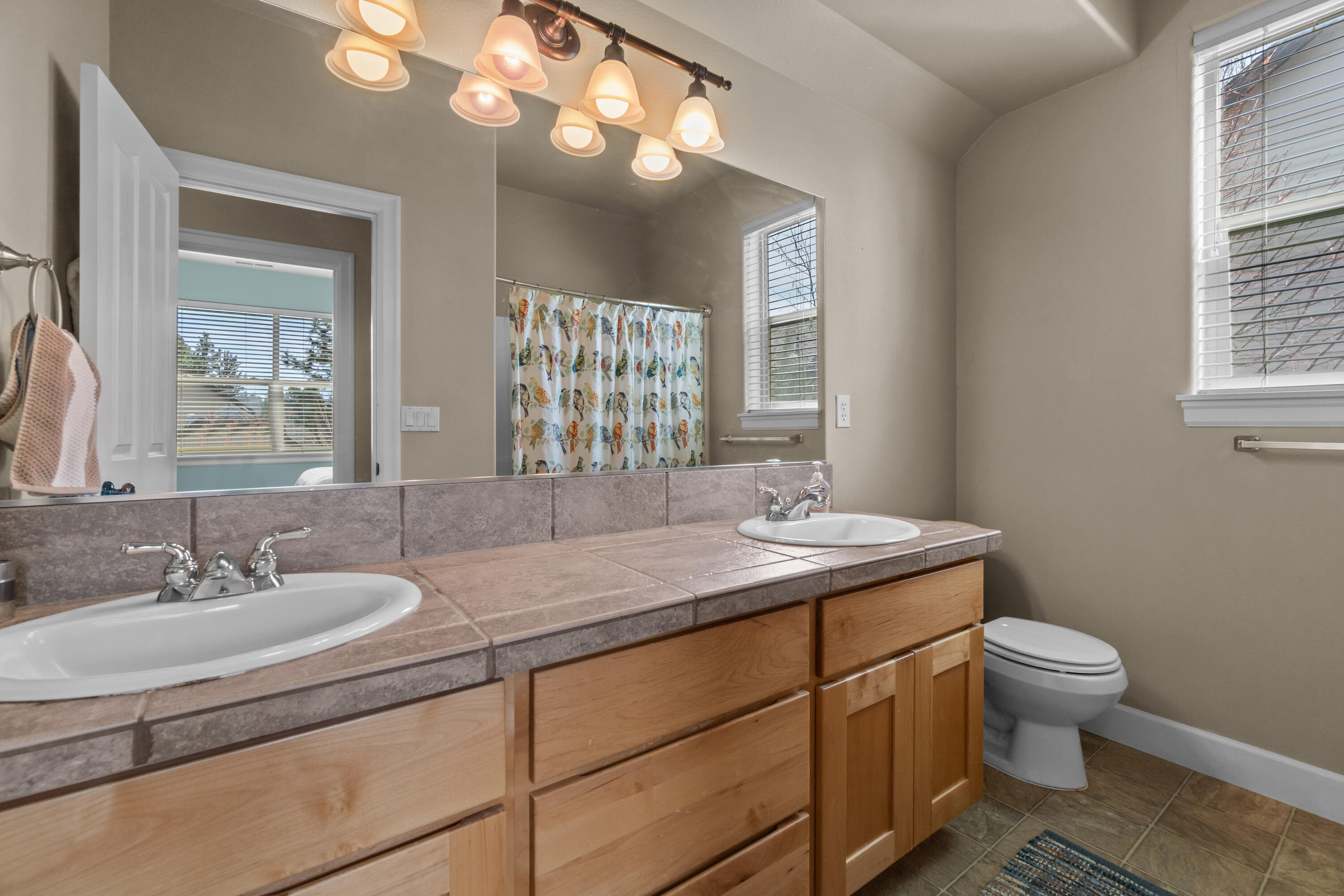 Hollygrape - Residential