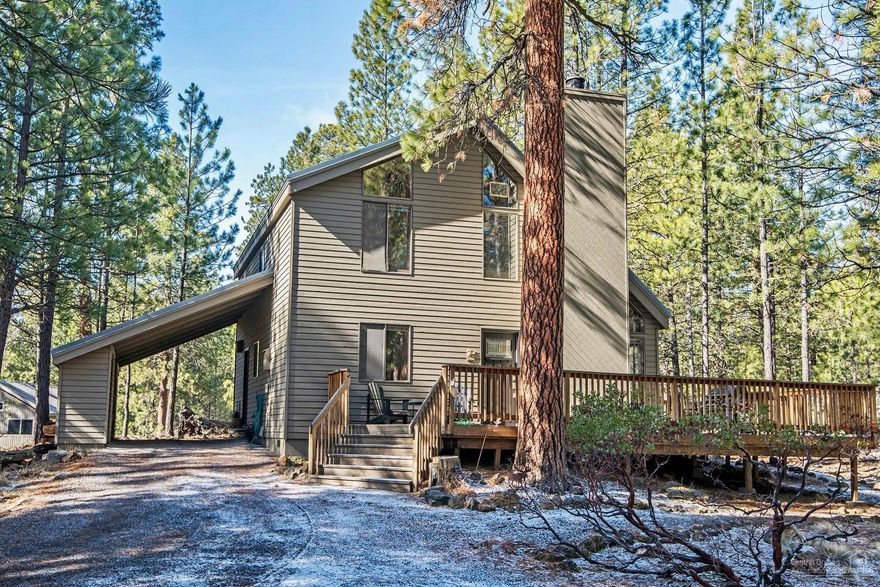 Enjoy a 1/4 share of a classic Black Butte Ranch vacation home. Home features high vaulted ceilings with numerous beams; floor-to-ceiling rock fireplace; newly renovated bathroom with tiled walk-in shower; open concept dining/living area; large entertaining deck; metal roof. Elevated lot creates a sense of privacy. Enjoy full use of the amenities of Black Butte Ranch (miles of bike/walking paths; multiple swimming pools; 2 golf courses; several restaurants; Glaze Meadow recreation center; nearby access to USFS property and trails) for a fraction of the standard cost.