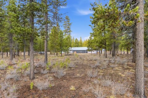 Tiny photo for 1406 Circle Bar Drive, La Pine, OR 97739 (MLS # 220215878)