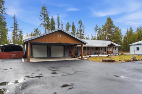 Photo of 1406 Circle Bar Drive, La Pine, OR 97739 (MLS # 220215878)