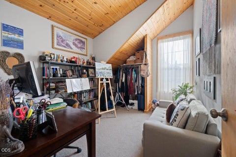Tiny photo for 24585 Dodds Road, Bend, OR 97701 (MLS # 220222775)