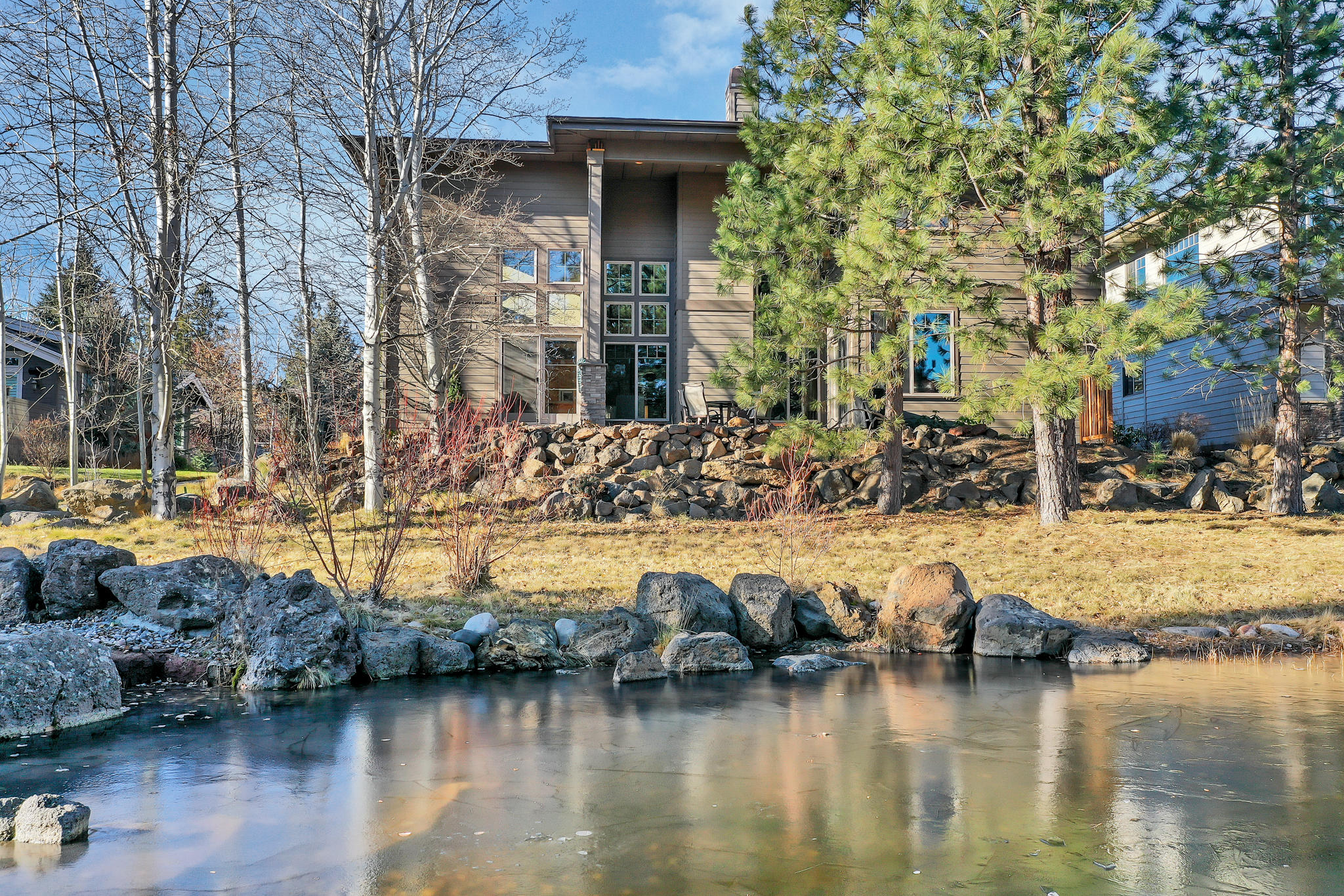 Three Pines - Residential