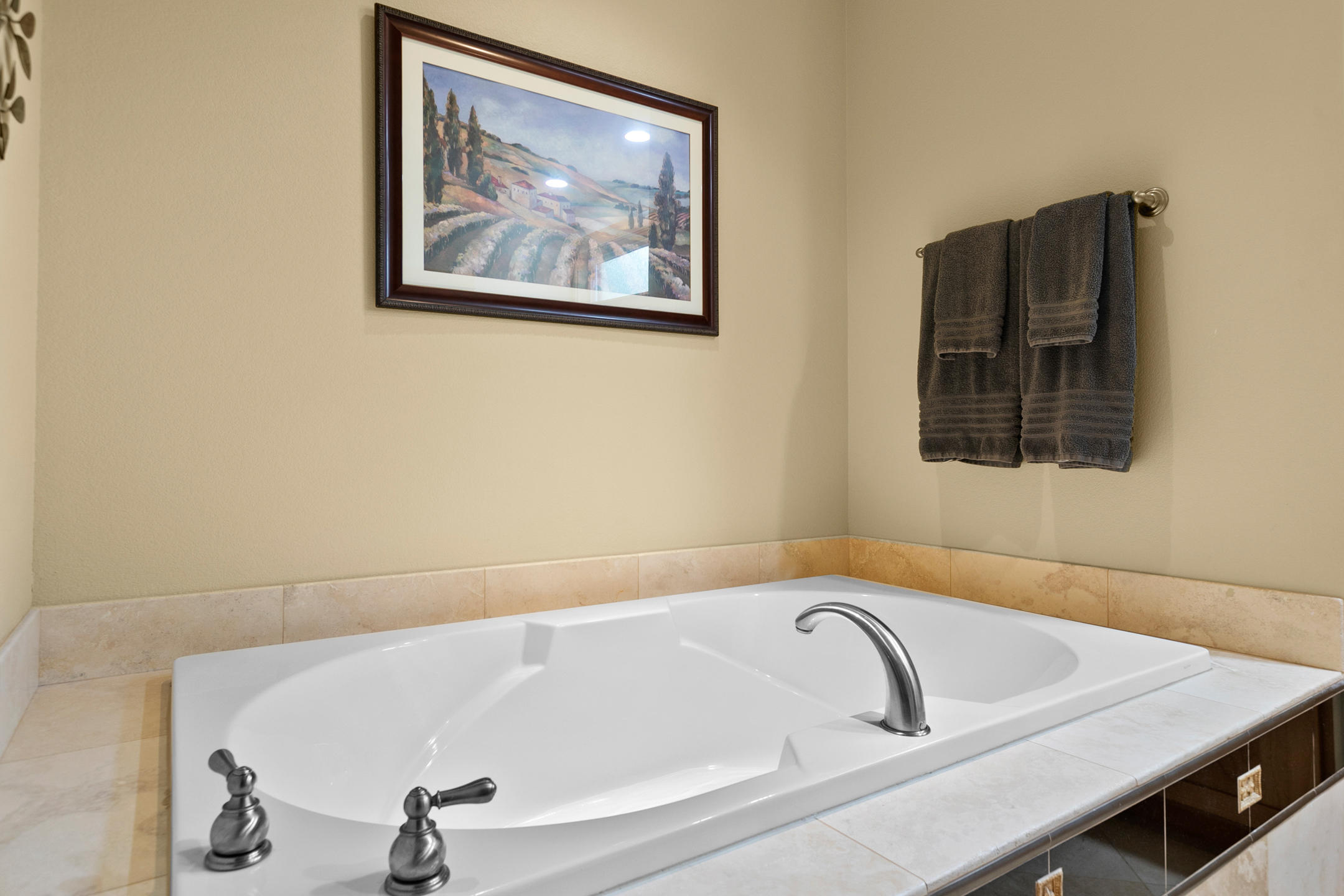 Three Pines - Residential