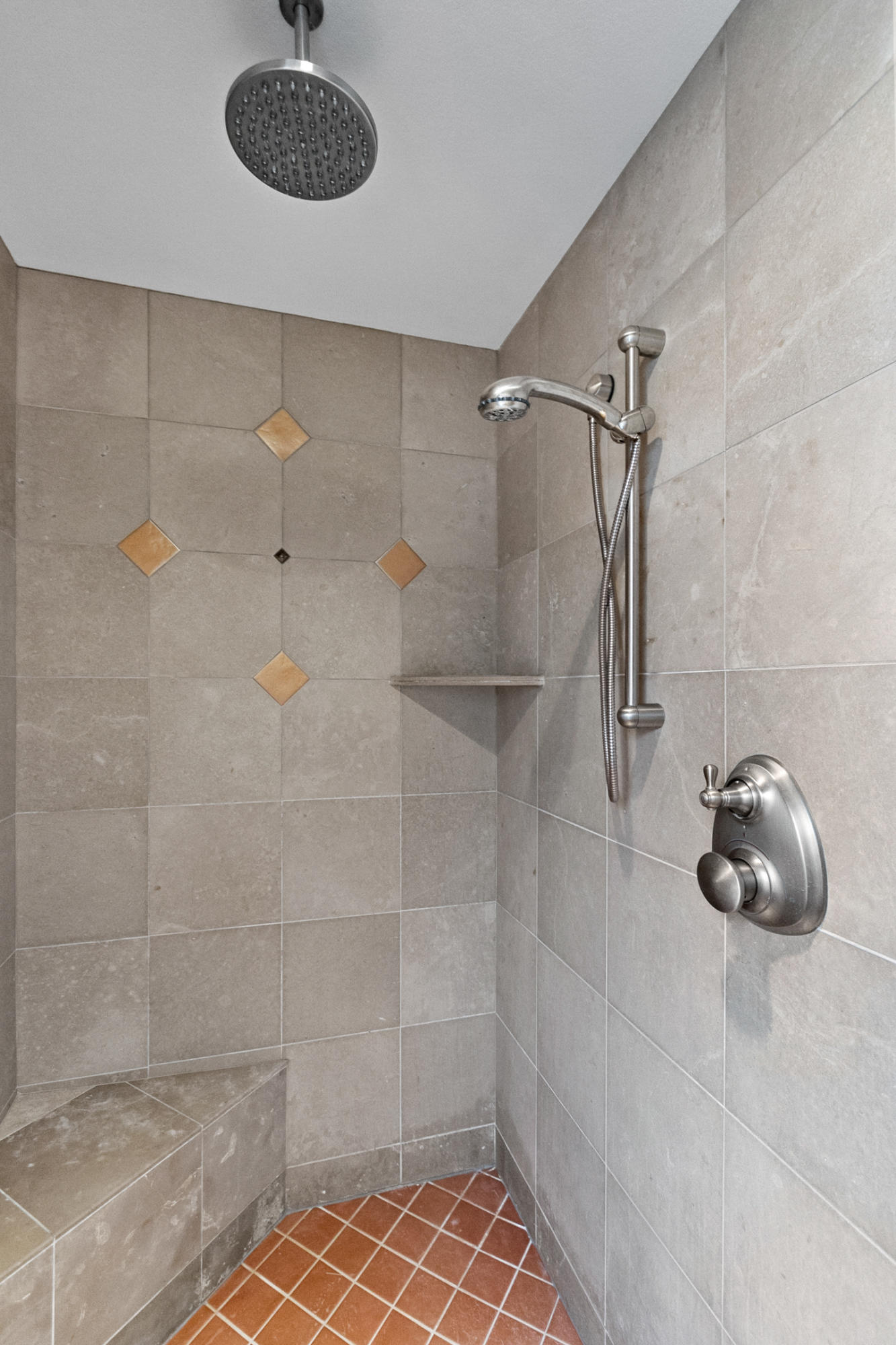 Three Pines - Residential