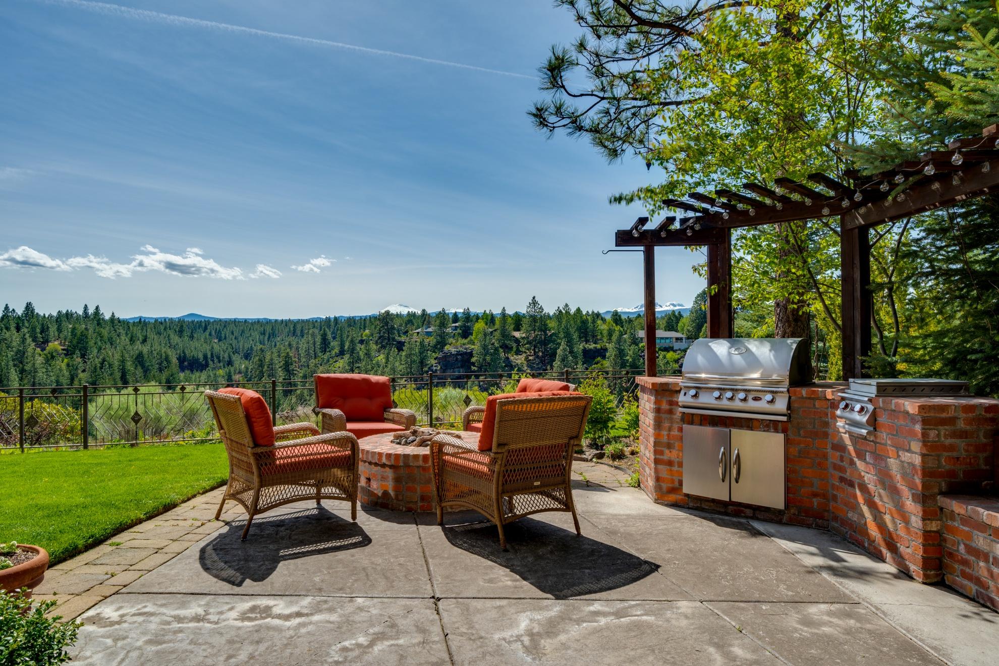 Mtn River Estates - Residential