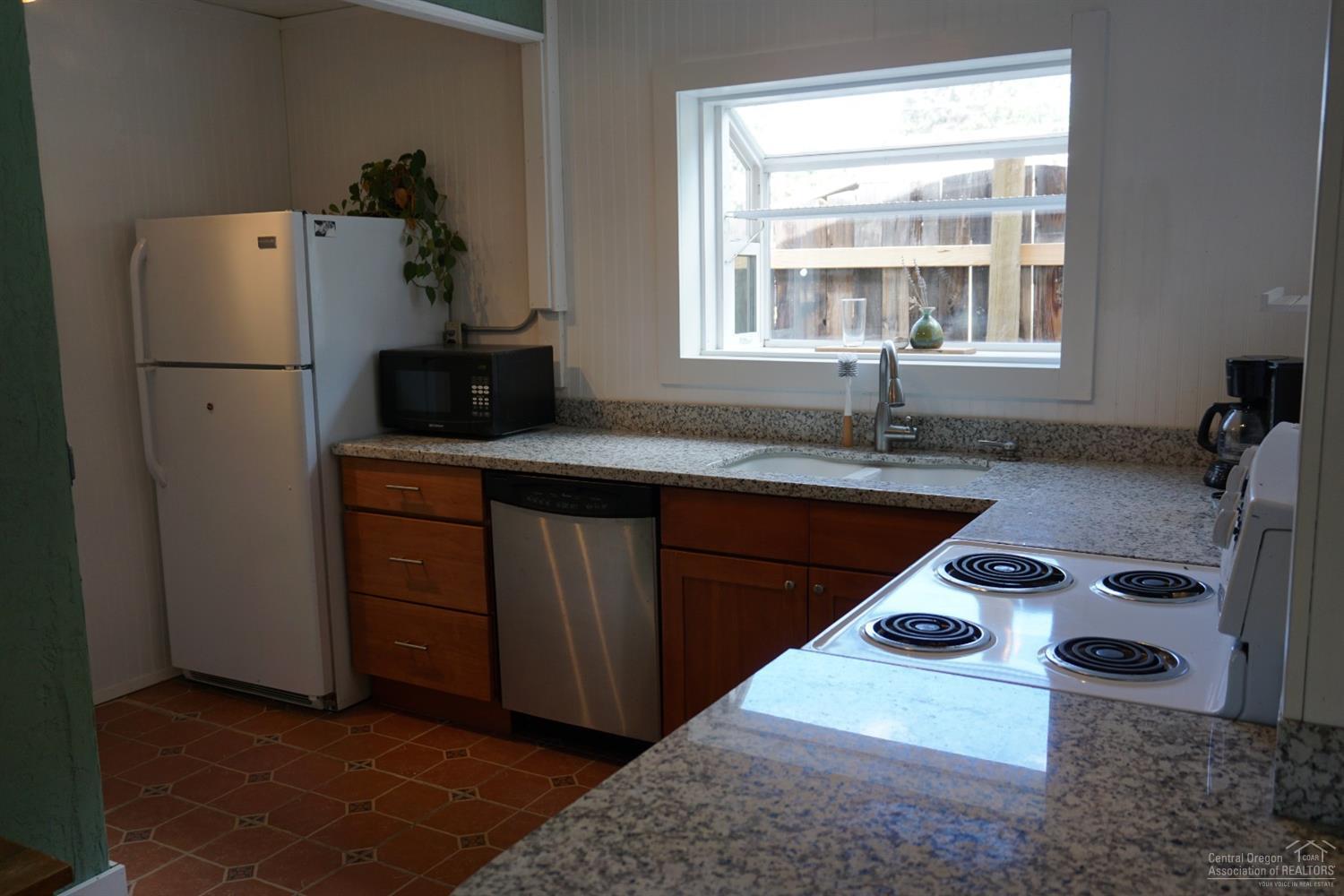 Townsite Of Laidlaw - Residential