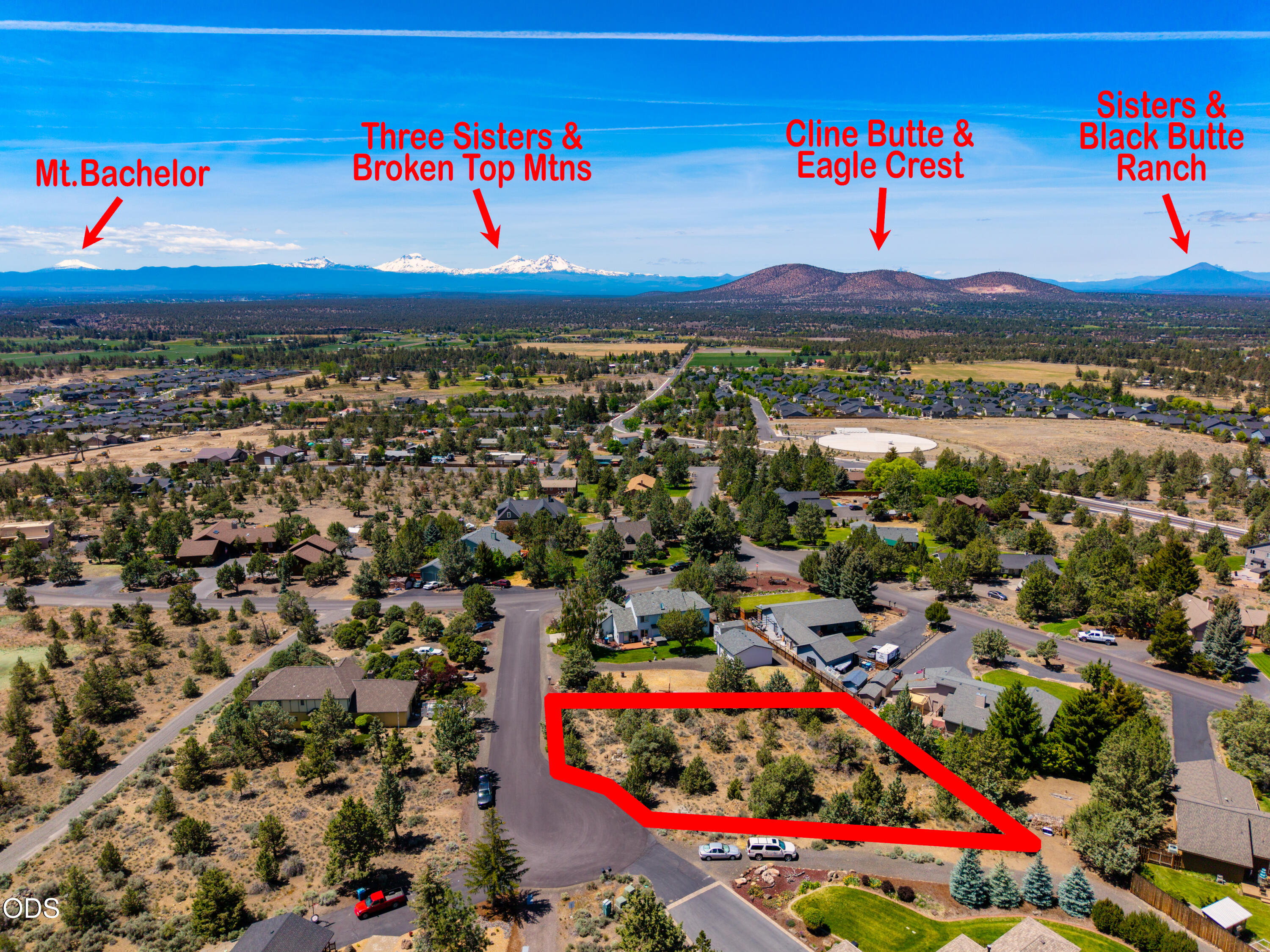 4047 SW Wickiup Court