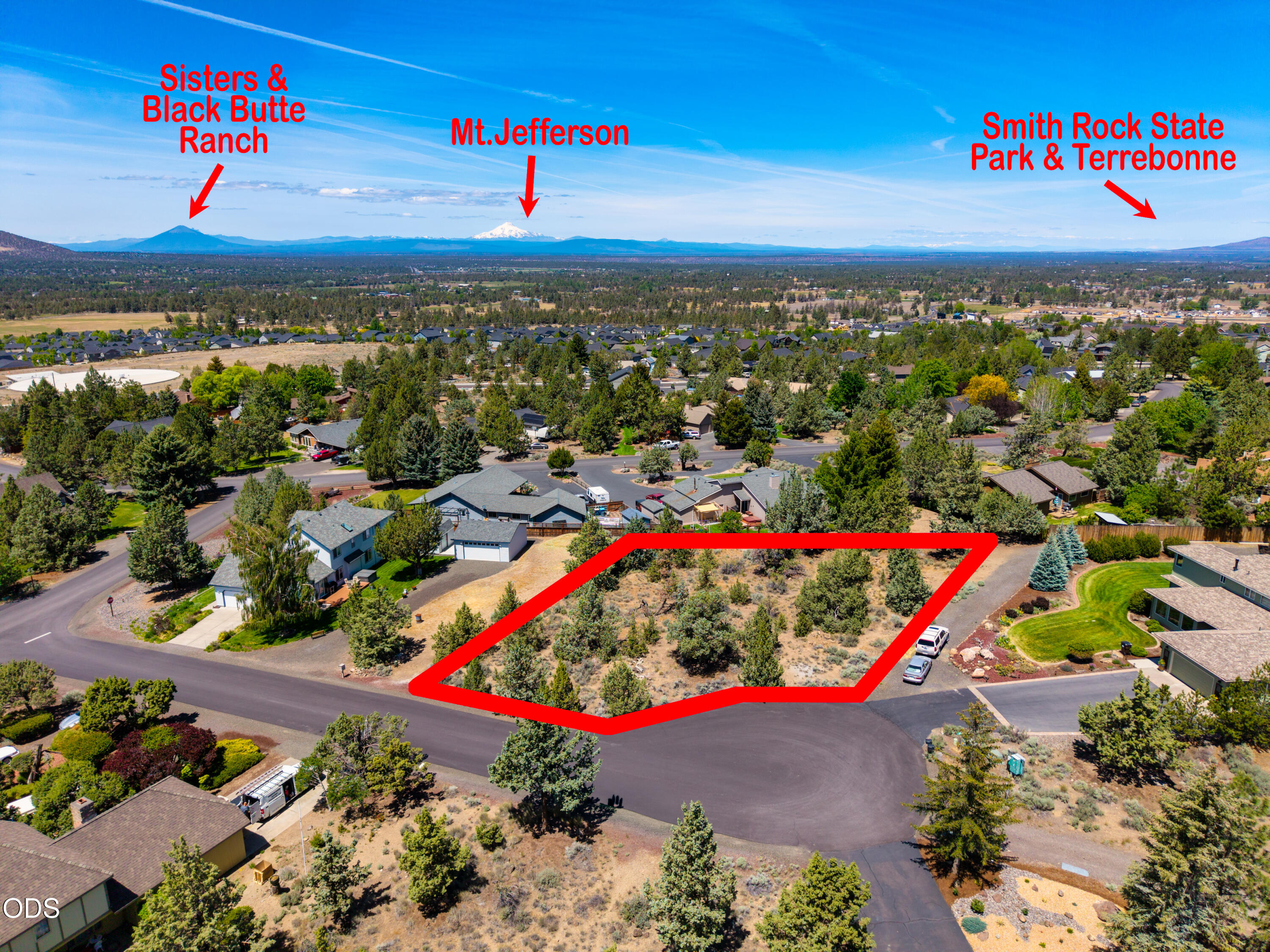 4047 SW Wickiup Court