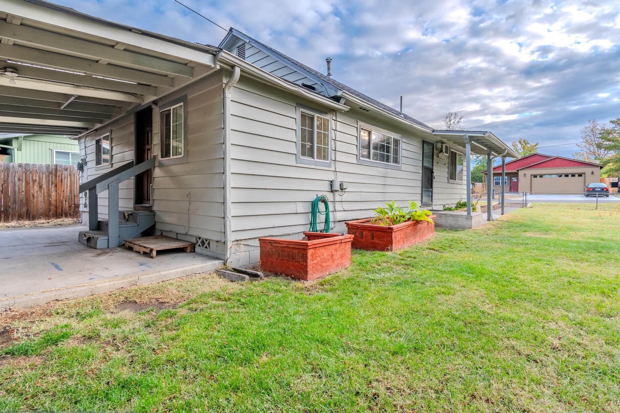 Laurelhurst Addition - Residential
