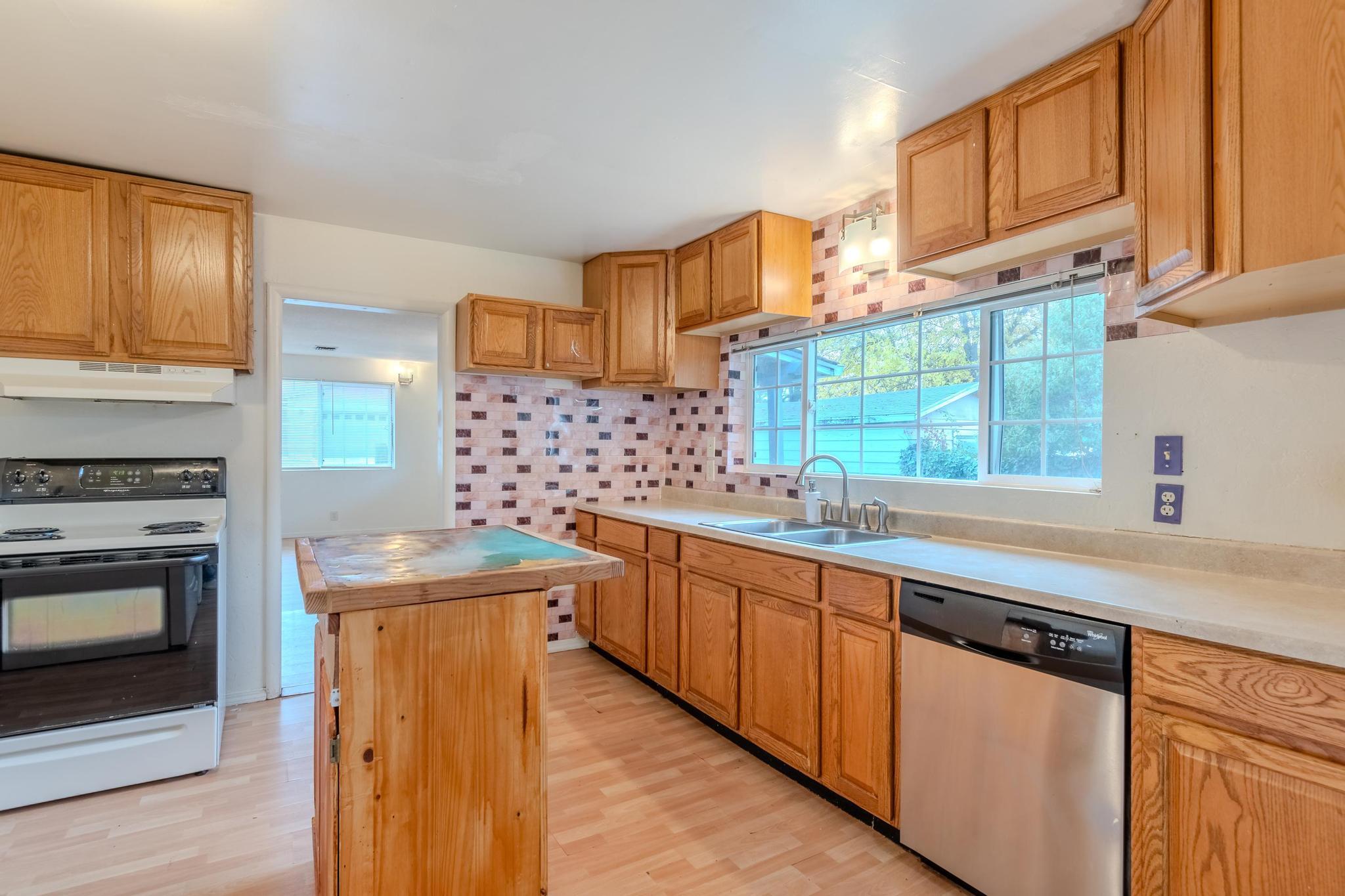 Laurelhurst Addition - Residential