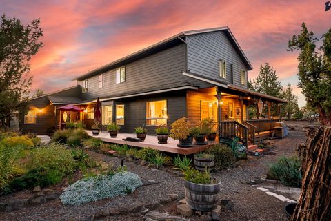 Tiny photo for 64492 Sylvan Loop, Bend, OR 97701 (MLS # 220210254)