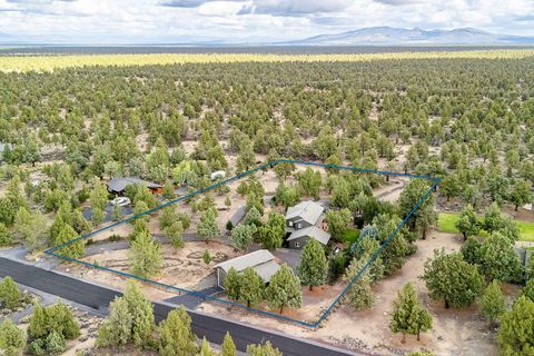 Tiny photo for 64492 Sylvan Loop, Bend, OR 97701 (MLS # 220210254)