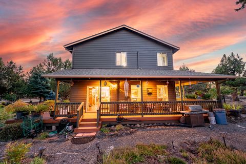 Tiny photo for 64492 Sylvan Loop, Bend, OR 97701 (MLS # 220210254)
