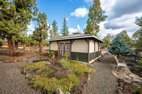 Tiny photo for 64492 Sylvan Loop, Bend, OR 97701 (MLS # 220210254)