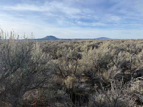 Photo of Tucker Rd Road #1401, Silver Lake, OR 97638 (MLS # 220214296)