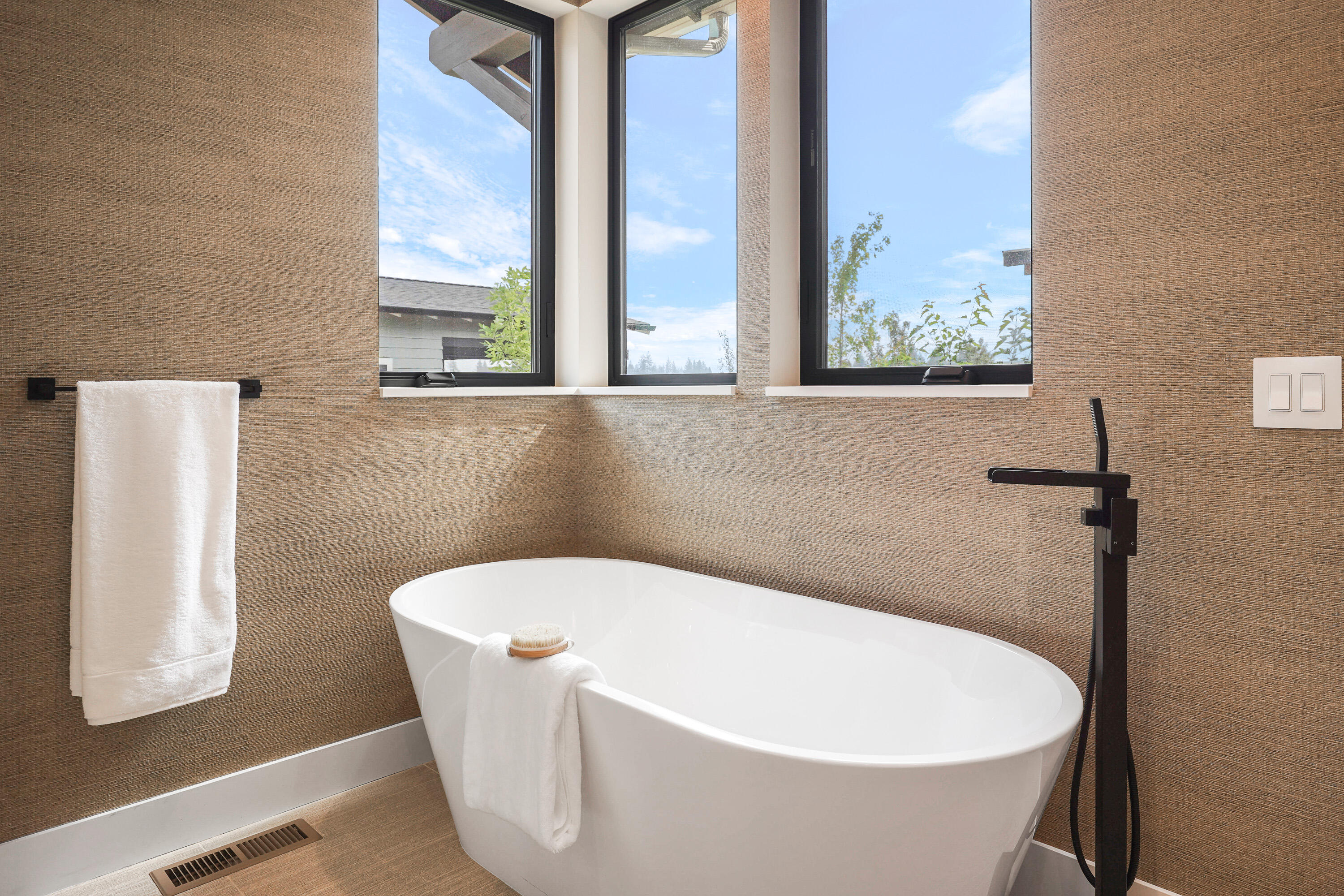 Discovery West Phase 4 - Residential