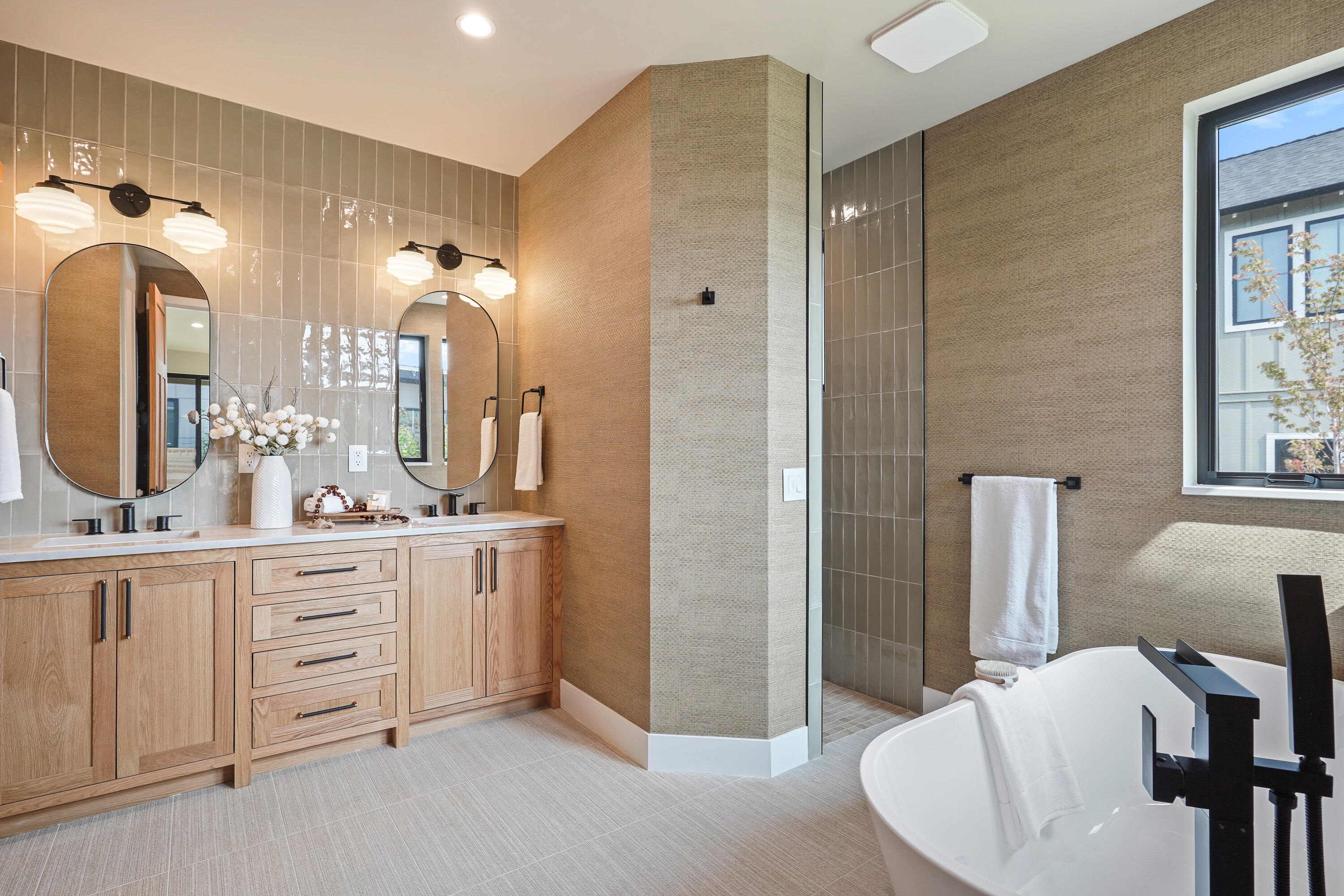 Discovery West Phase 4 - Residential