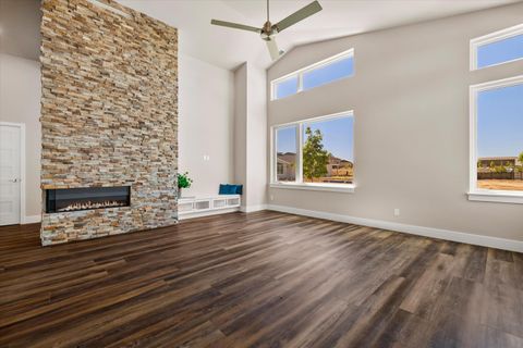 230 E Diamond Peak Avenue 32 Sisters OR 97759