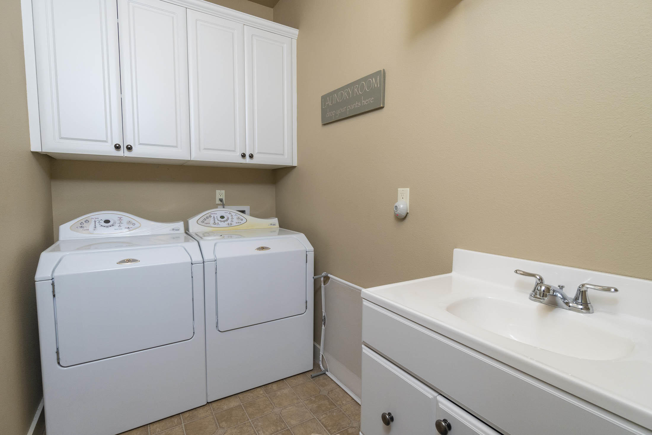 Skyliner Summit - Residential