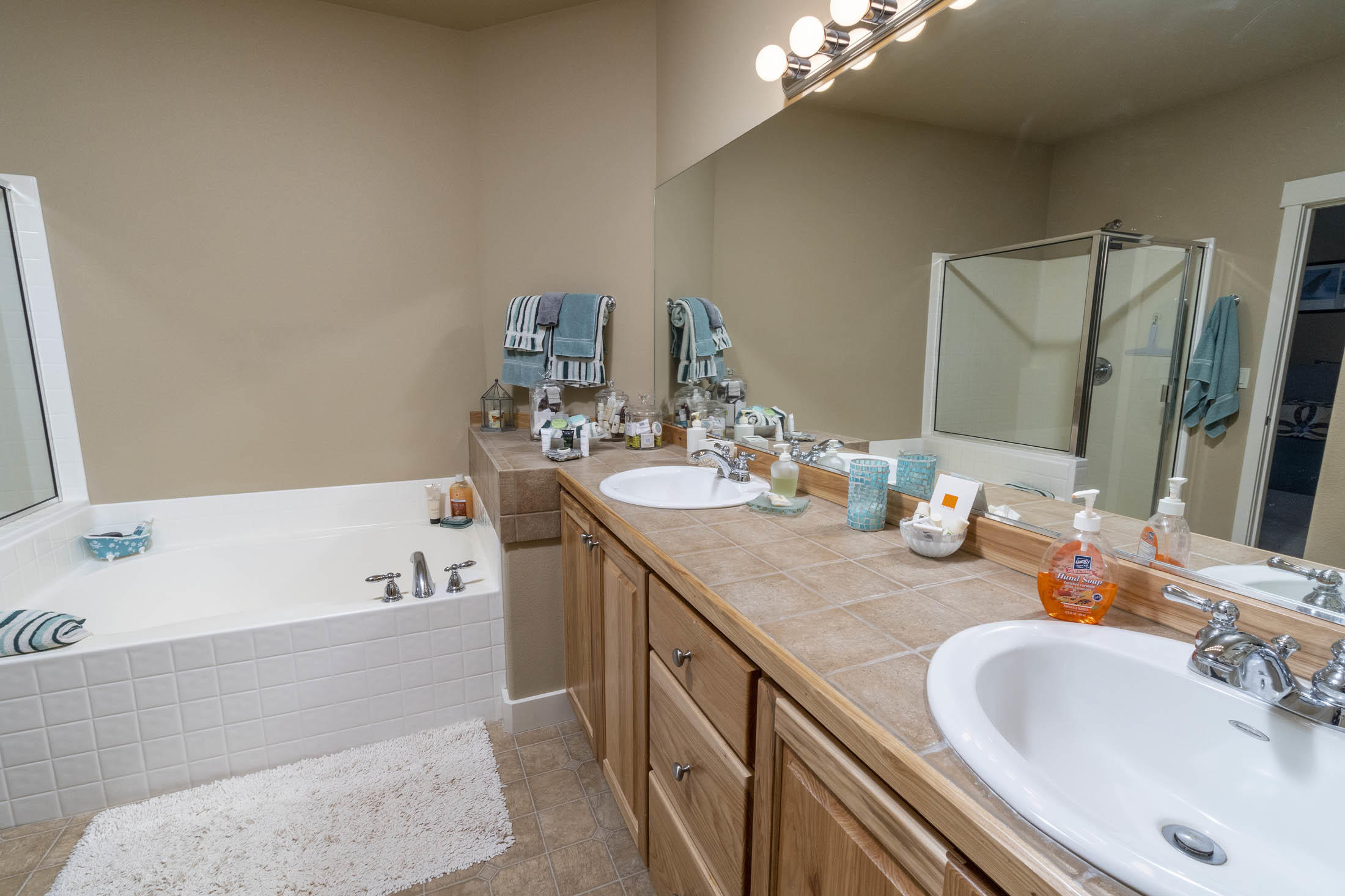 Skyliner Summit - Residential