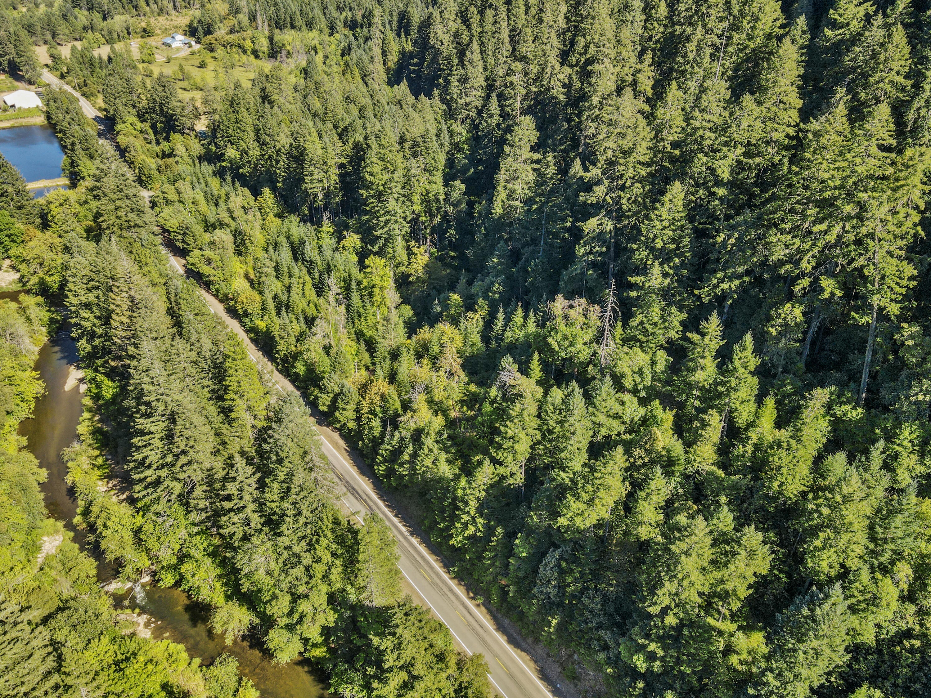 Glendale, Tow NOf Julia - Land