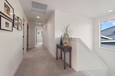 Tiny photo for 20521 SE Dorset Place, Bend, OR 97702 (MLS # 220215149)