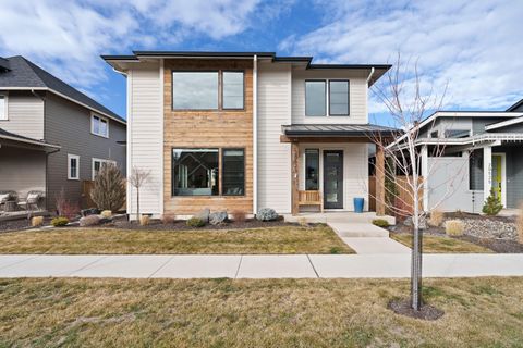 Tiny photo for 20521 SE Dorset Place, Bend, OR 97702 (MLS # 220215149)