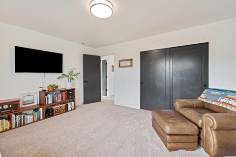 Tiny photo for 20521 SE Dorset Place, Bend, OR 97702 (MLS # 220215149)