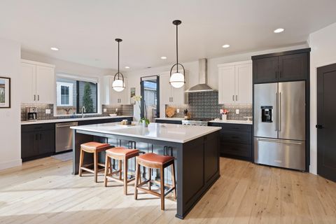 Tiny photo for 20521 SE Dorset Place, Bend, OR 97702 (MLS # 220215149)