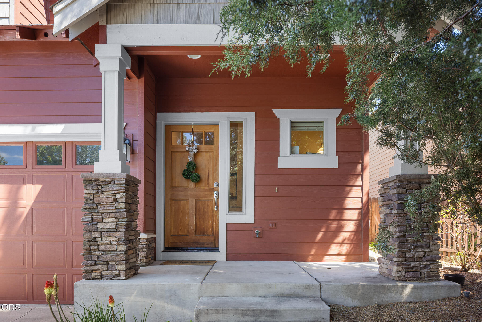 3144 NE Monte Vista Lane