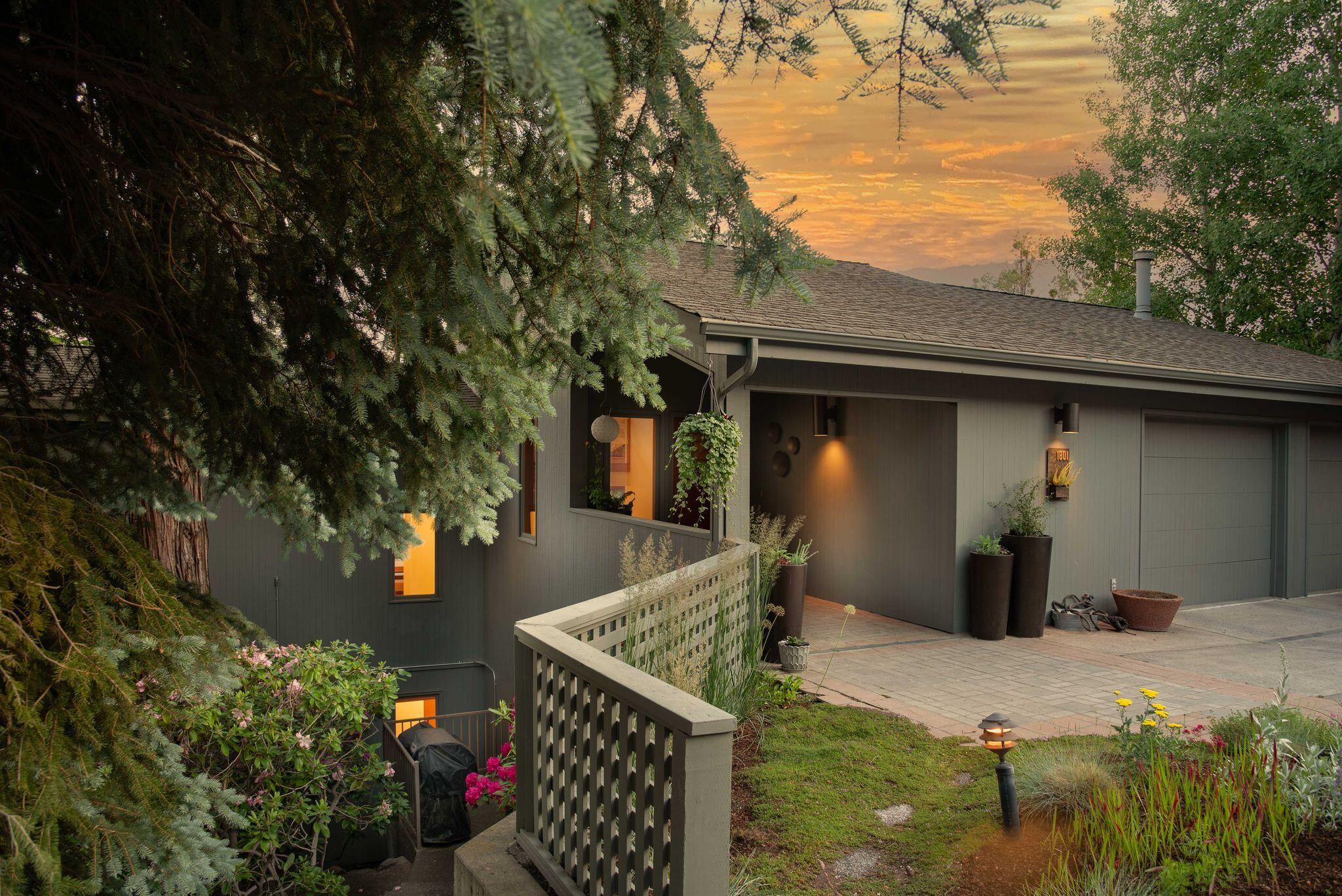 West Hills - Residential