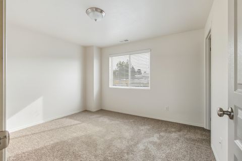 Tiny photo for 2939 NE Quiet Canyon Drive, Bend, OR 97701 (MLS # 220211467)