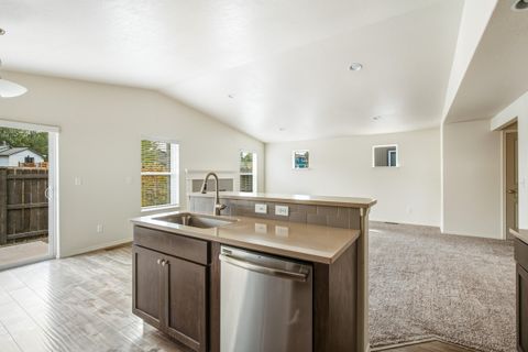 Tiny photo for 2939 NE Quiet Canyon Drive, Bend, OR 97701 (MLS # 220211467)