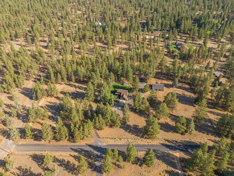 Tiny photo for 15624 National Forest Lane, Sisters, OR 97759 (MLS # 220213314)