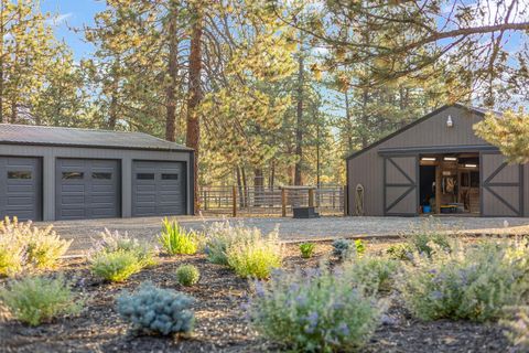 Tiny photo for 15624 National Forest Lane, Sisters, OR 97759 (MLS # 220213314)