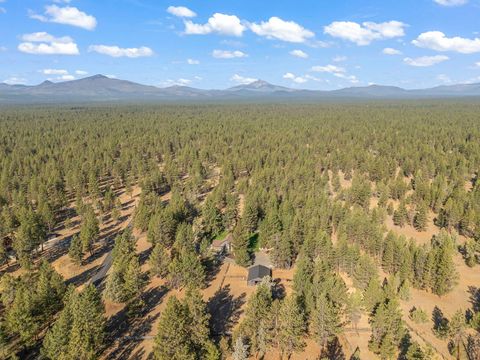 Tiny photo for 15624 National Forest Lane, Sisters, OR 97759 (MLS # 220213314)