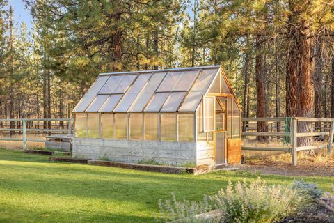 Tiny photo for 15624 National Forest Lane, Sisters, OR 97759 (MLS # 220213314)