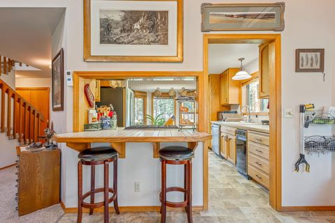 Tiny photo for 15624 National Forest Lane, Sisters, OR 97759 (MLS # 220213314)