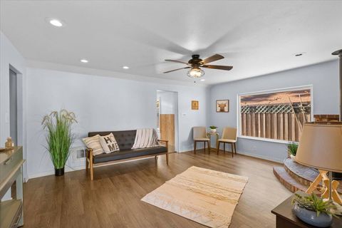 Tiny photo for 405 NW Dimmick Street, Grants Pass, OR 97526 (MLS # 220215446)