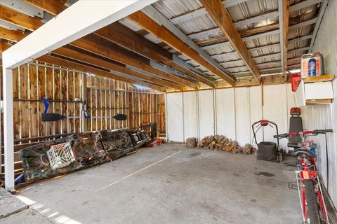 Tiny photo for 405 NW Dimmick Street, Grants Pass, OR 97526 (MLS # 220215446)