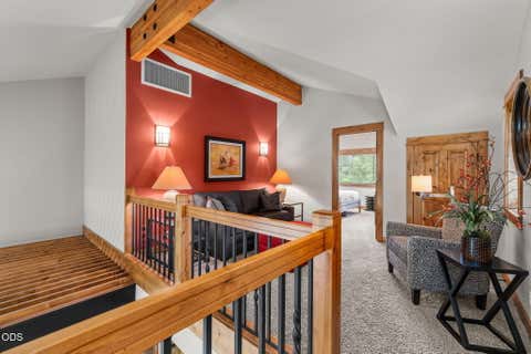 Tiny photo for 19551 Painted Ridge Loop, Bend, OR 97702 (MLS # 220222724)