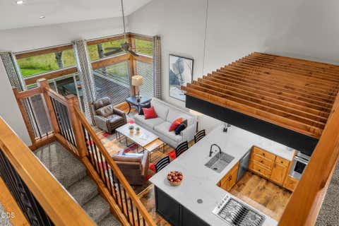 Tiny photo for 19551 Painted Ridge Loop, Bend, OR 97702 (MLS # 220222724)