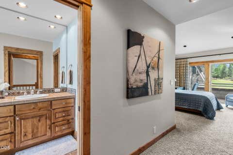 Tiny photo for 19551 Painted Ridge Loop, Bend, OR 97702 (MLS # 220222724)