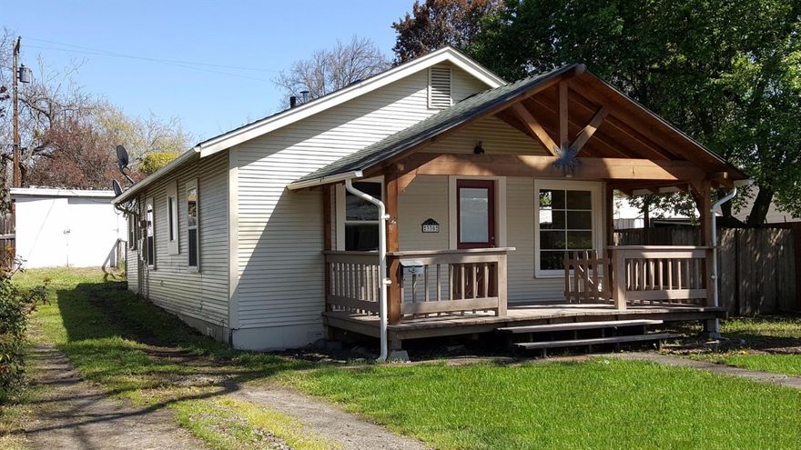 Cute East Medford Cottage ready to move into! New paint inside and out, new carpet, new vinyl in bath, new toilet. 2 bedrooms, walk-in closet, laundry room, fenced yard, detached garage. Close to schools, bus lines, market, donut shop... Great opportunity for a first time homebuyer!