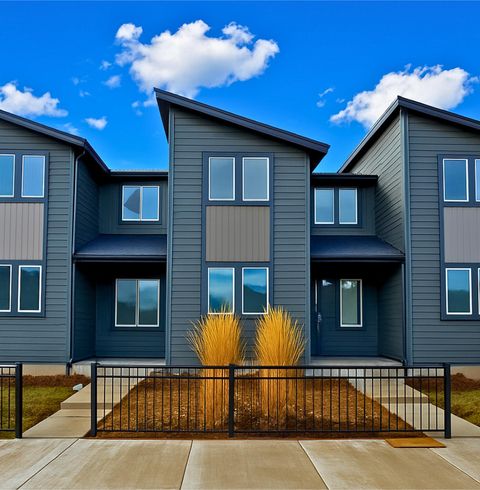 3017 NE Red Jasper Place Bend OR 97701